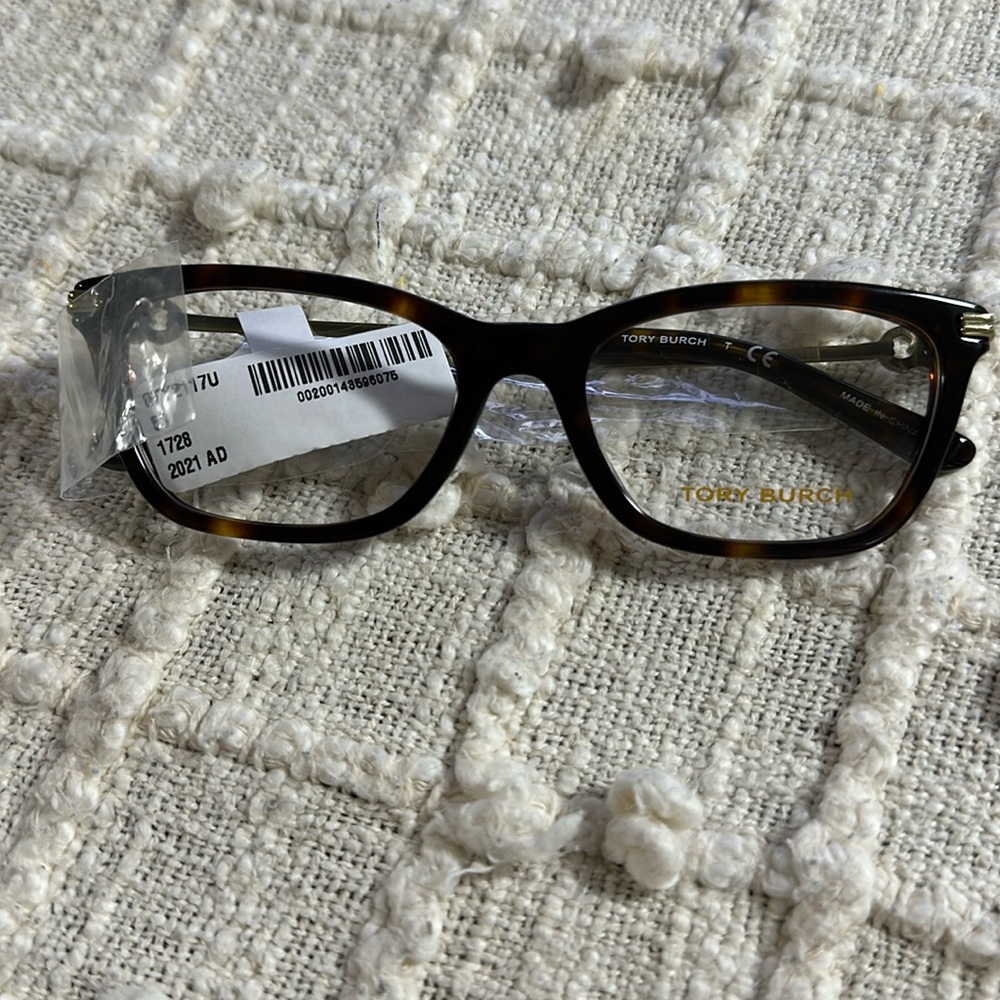 #77 Tory Burch